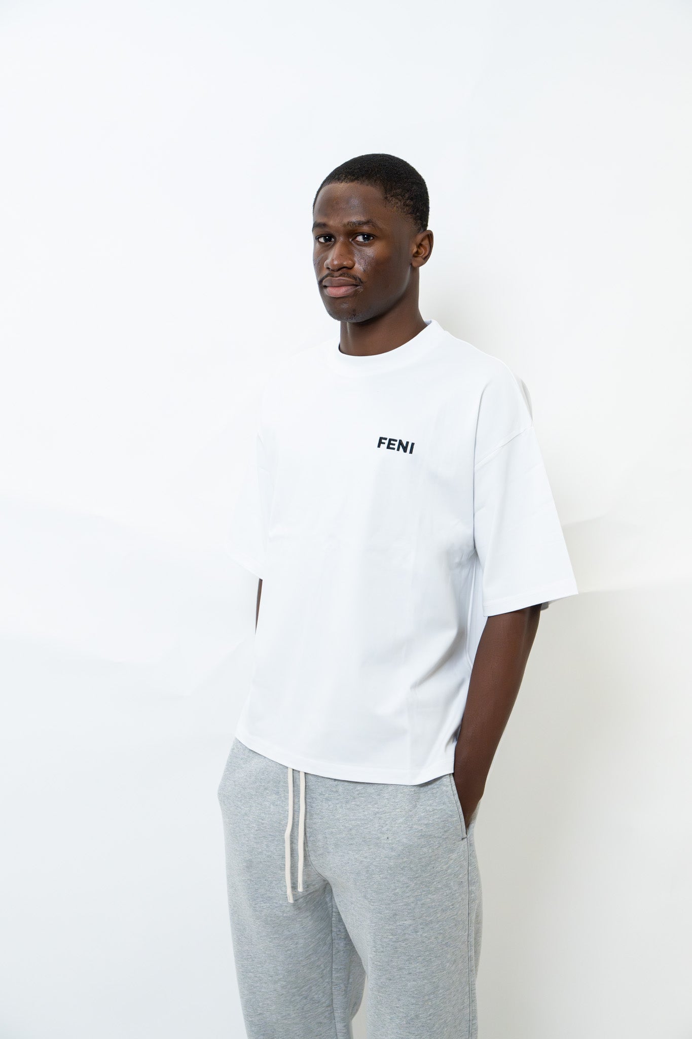 WHITE BOXY T-SHIRT