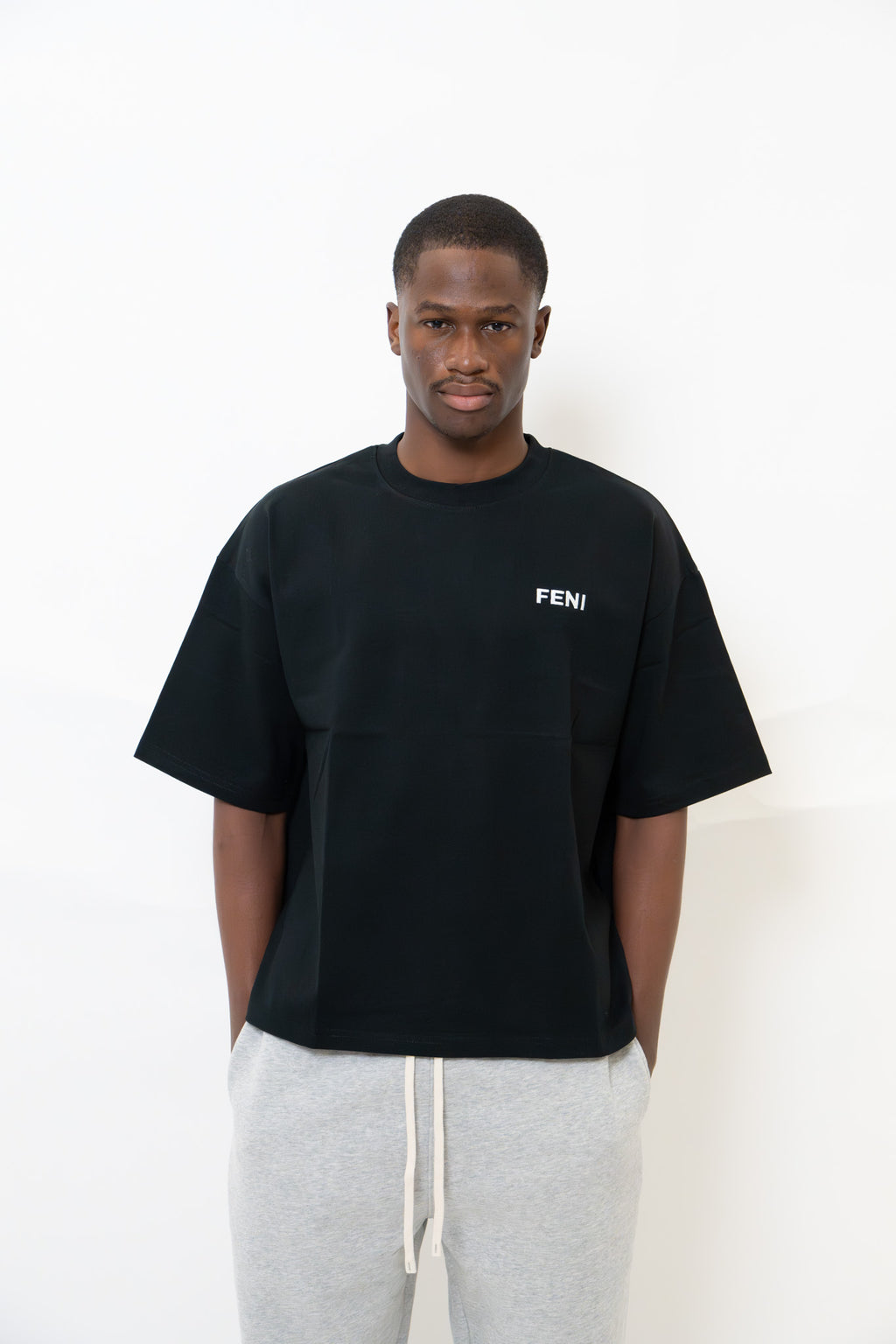 BLACK BOXY T-SHIRT