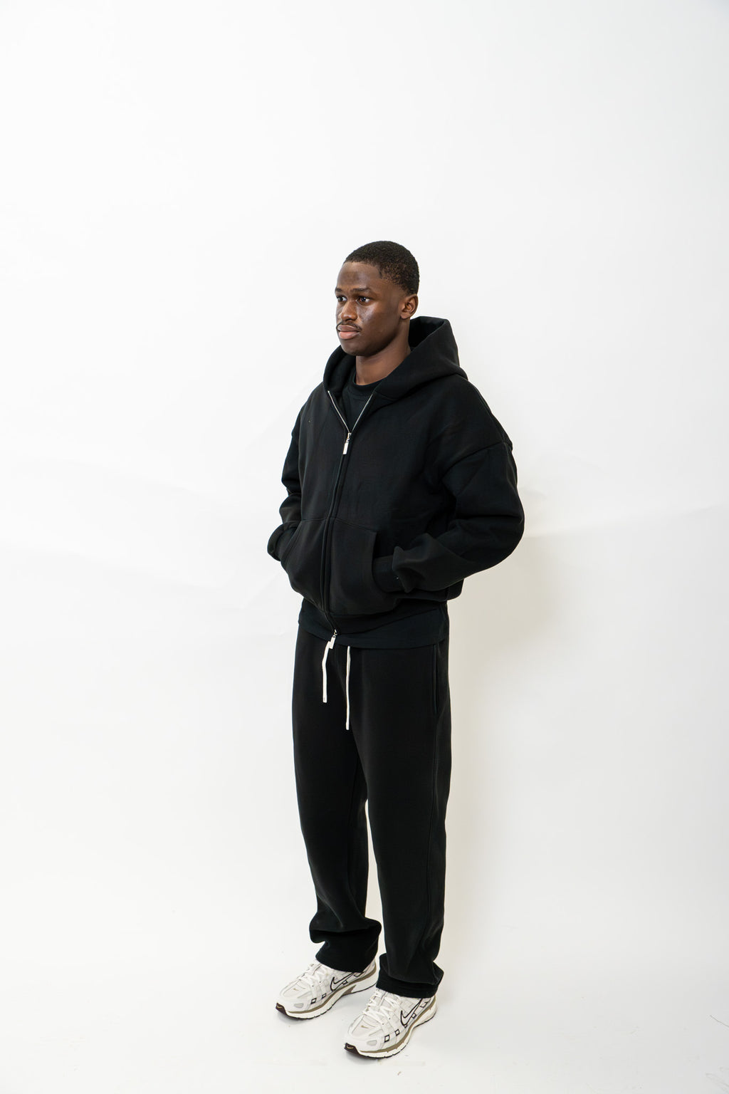 BLACK DOUBLE ZIP HOODIE