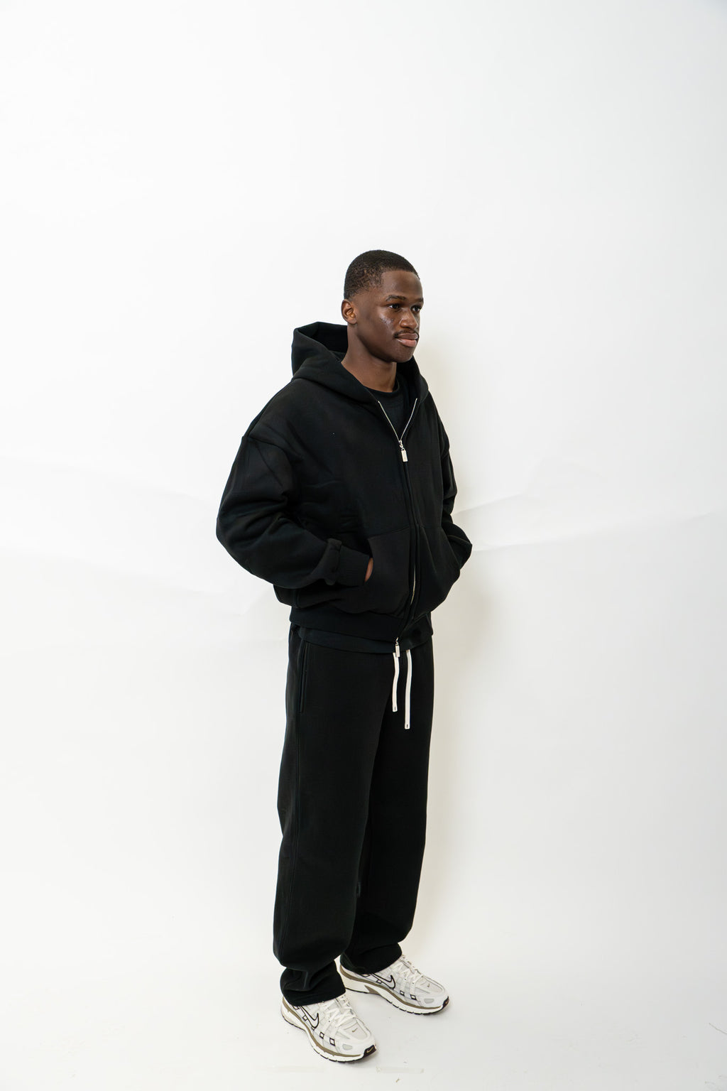 BLACK DOUBLE ZIP HOODIE